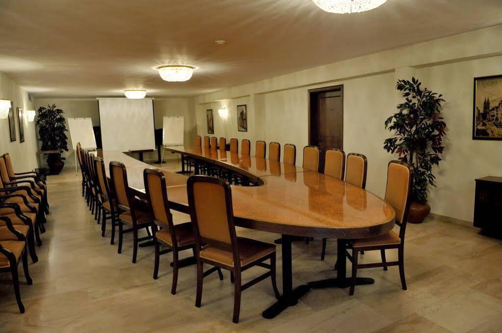 Hotel Kasteel Solhof Артселар Экстерьер фото